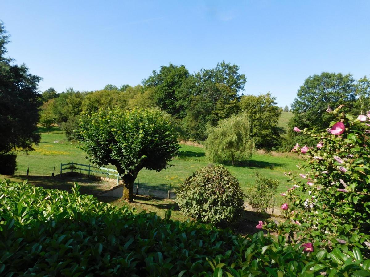 Du Coq A L'Ame Bed & Breakfast Naves  Exterior photo